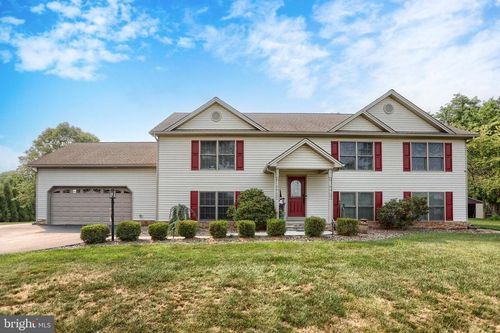 10 David Glenn Dr, Carlisle, PA, 17015-9430 | Card Image