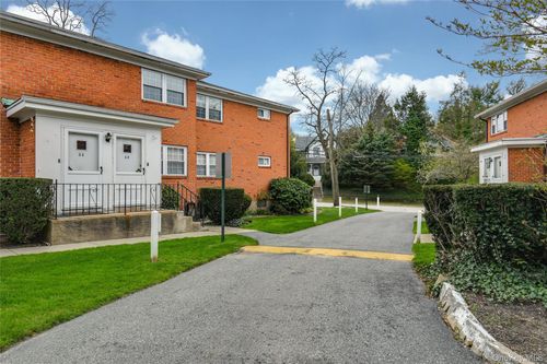 apt-28-451 Main St, Northport, NY, 11768-1718 | Card Image