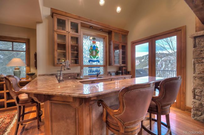 Bar in Great Room | Image 6