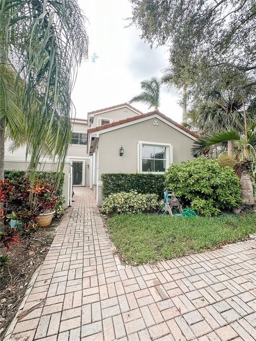 1115 Buttonwood Ln, Hollywood, FL, 33019 | Card Image