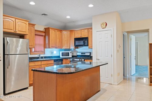 274 Aldrich Road, Howell, NJ, 07731 | Card Image