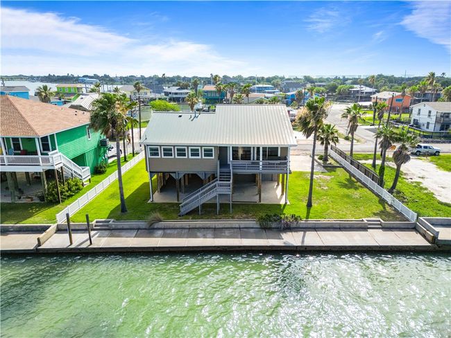 110 Bayshore Dr, House other with 2 bedrooms, 2 bathrooms and 3 parking in Ingleside TX | Image 6