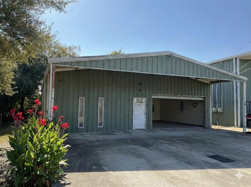 3814 Putnam Dr, Bacliff, TX, 77518-2187 | Card Image