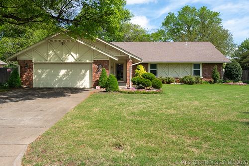 5911 E 100th Place, Tulsa, OK, 74137 | Card Image