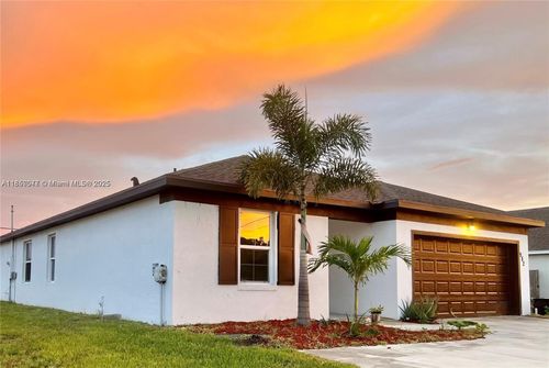 982 Sw Alcantarra Blvd, Port St. Lucie, FL, 34953-3408 | Card Image