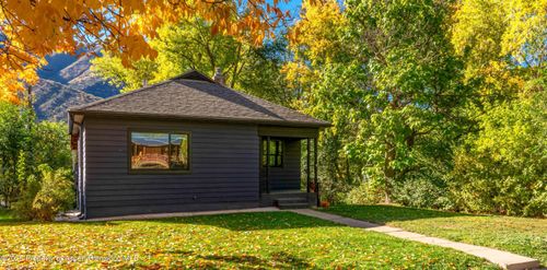 1201 Cooper Ave, Glenwood Springs, CO, 81601-3923 | Card Image