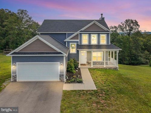 315 Escape Ct, HEDGESVILLE, WV, 25427-3481 | Card Image