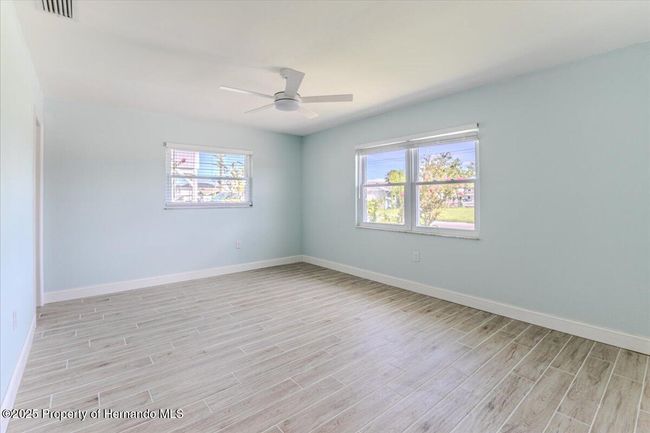 Primary Bedroom | Image 25