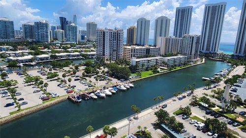 1725-500 Bayview Dr, Sunny Isles Beach, FL, 33160-4780 | Card Image