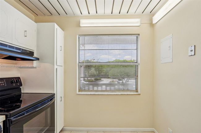 APT-203P - 3774 Inverrary Blvd, Condo with 2 bedrooms, 2 bathrooms and null parking in Lauderhill FL | Image 7