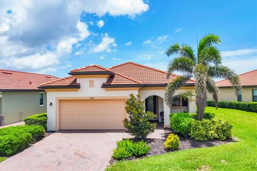 10061 Cozy Grove Dr, Venice, FL, 34293-7362 | Card Image
