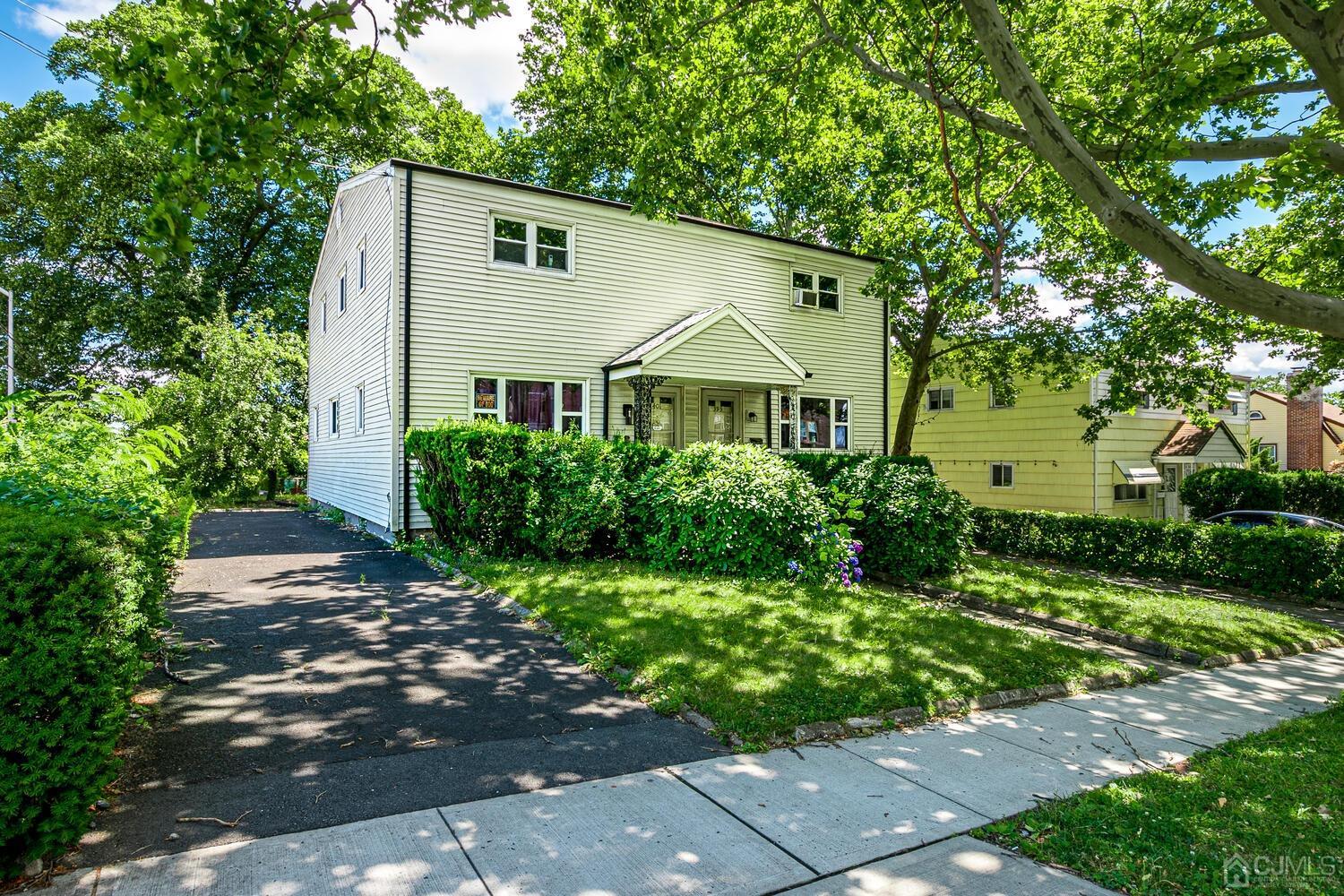 White St, Orange, NJ 07050