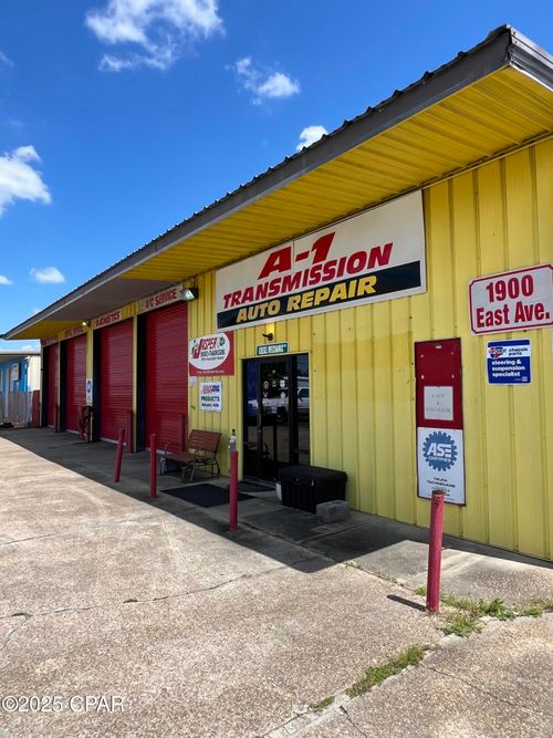 1900 N East Ave, Panama City, FL, 32405-6214 | Card Image