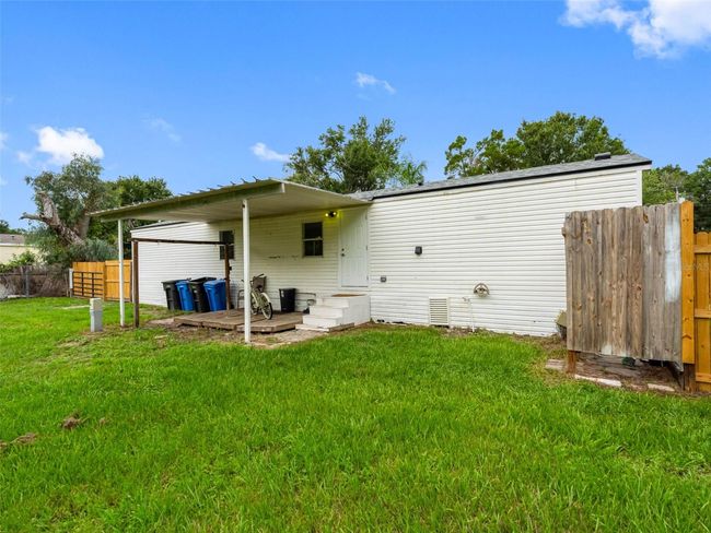 8714 N Meadowview Cir, House other with 2 bedrooms, 2 bathrooms and null parking in Tampa FL | Image 28