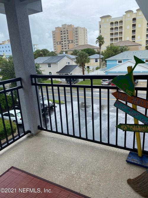 301-201 10th Ave N, Jacksonville Beach, FL, 32250-7289 | Card Image