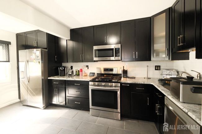 678 W 678 W Milton Avenue Avenue W, House other with 3 bedrooms, 2 bathrooms and null parking in Rahway NJ | Image 11