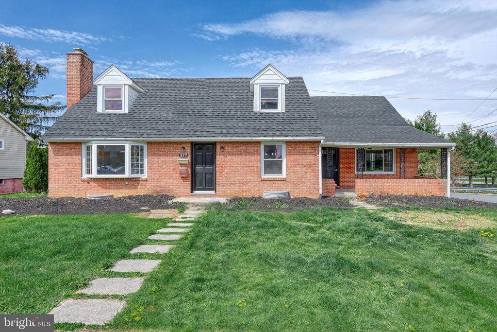 Grandview Ave, Chambersburg, PA 17201
