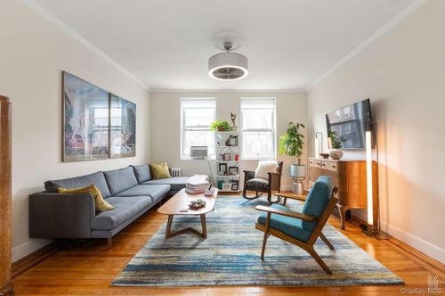 apt-52-34 82nd St, Jackson Heights, NY, 11372-2907 | Card Image