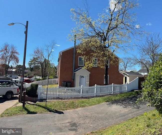 9252 Taney Rd, Townhouse with 3 bedrooms, 2 bathrooms and null parking in MANASSAS VA | Image 7
