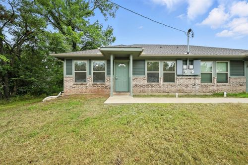 326-326 W Munson St, Denison, TX, 75020-4626 | Card Image