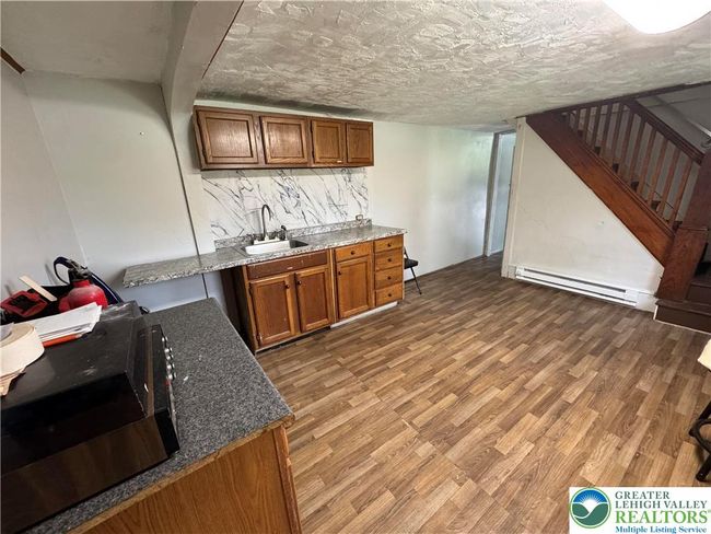 226 E Snyder Ave, Townhouse with 2 bedrooms, 1 bathrooms and null parking in Lansford PA | Image 10