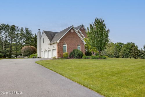 2 Dellaira Ct, WRIGHTSTOWN, NJ, 08562-1900 | Card Image