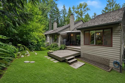 3381 William Ave, North Vancouver, BC, V7K1Z7 | Card Image
