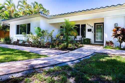 1529 Bayview Dr, Fort Lauderdale, FL, 33304-1626 | Card Image