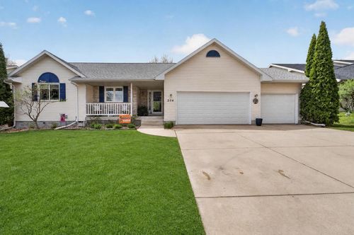 304 Westridge Parkway, VERONA, WI, 53593 | Card Image