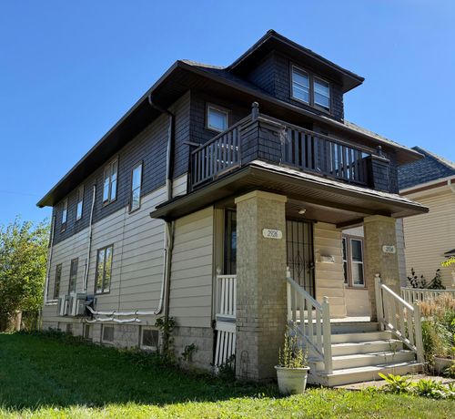 2924 N 48th St, Milwaukee, WI, 53210-1735 | Card Image