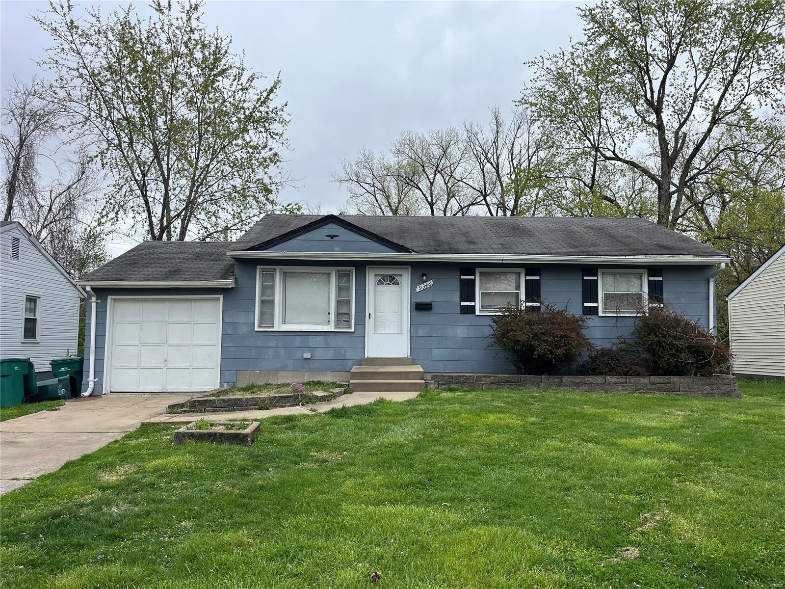 Laramie Dr, Saint Louis, MO 63137