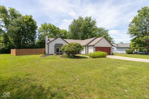 6445 Muirfield Way, Indianapolis, IN, 46237-9514 | Card Image