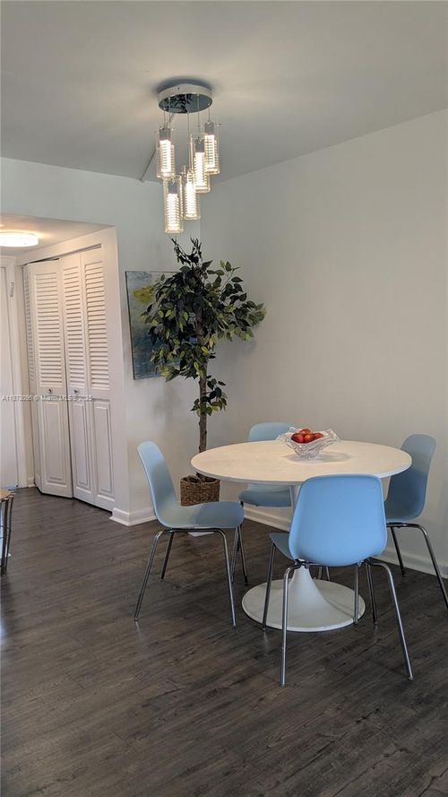 233-233 Preston F, Boca Raton, FL, 33434-2481 | Card Image