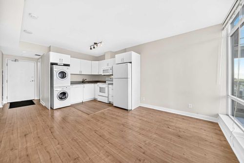 502-30 Brentwood Common Nw, Calgary, AB, T2L2L8 | Card Image
