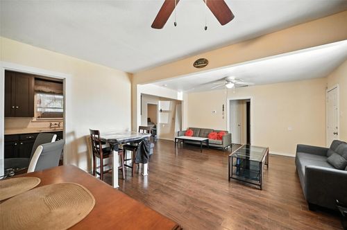 1626 Small St, Grand Prairie, TX, 75050-6039 | Card Image