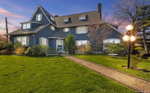 1120 Shore Rd, Douglaston, NY, 11363-1054 | Card Image