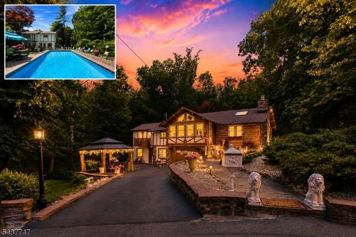 1 Woodlawn Rd, Sparta, NJ, 07871-2104 | Card Image