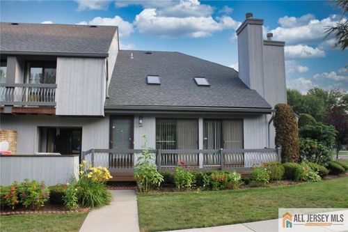 44 Wisteria Ct, MONMOUTH JUNCTION, NJ, 08852-2325 | Card Image