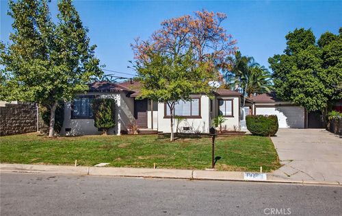 18206 Seville Ave, Fontana, CA, 92335-3754 | Card Image