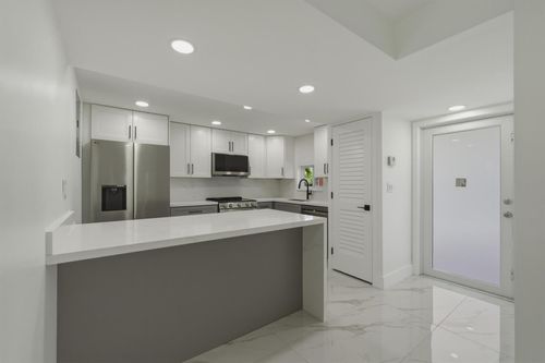205-8970 S Hollybrook Boulevard, Pembroke Pines, FL, 33025 | Card Image