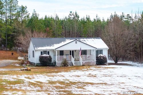 3874 Country Club Rd, Brodnax, VA, 23920-3401 | Card Image