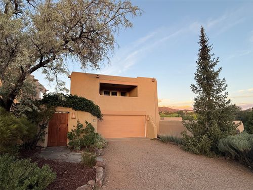 219 Camino De La Sierra, Santa Fe, NM, 87501-1159 | Card Image