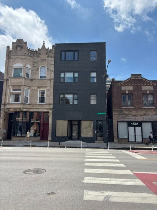 1465 W Chicago Avenue, Chicago, IL, 60654 | Card Image