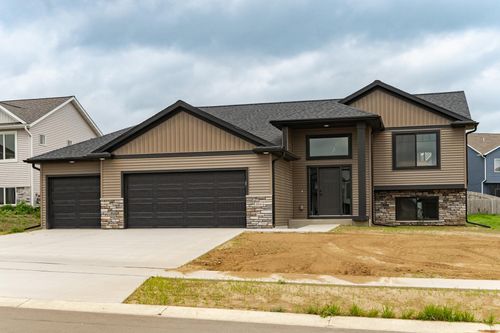 1806 Brandt Dr Ne, Byron, MN, 55920-5519 | Card Image