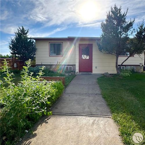619 3rd St E, Roundup, MT, 59072-2517 | Card Image