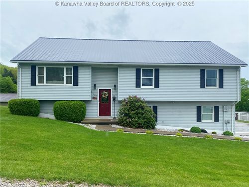 100 Deerfield Ln, Cottageville, WV, 25239-9519 | Card Image