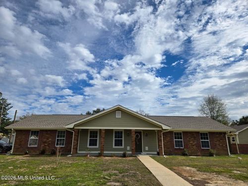 500 Mimosa Lane, Gulfport, MS, 39507 | Card Image