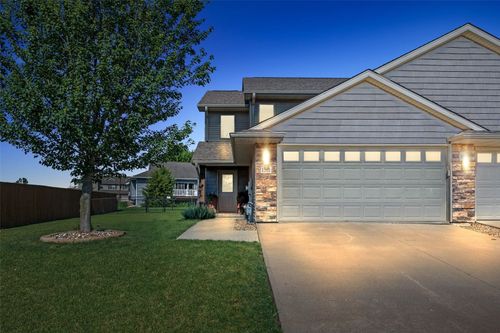 1515 Cedar Springs Dr, North Liberty, IA, 52317-4733 | Card Image