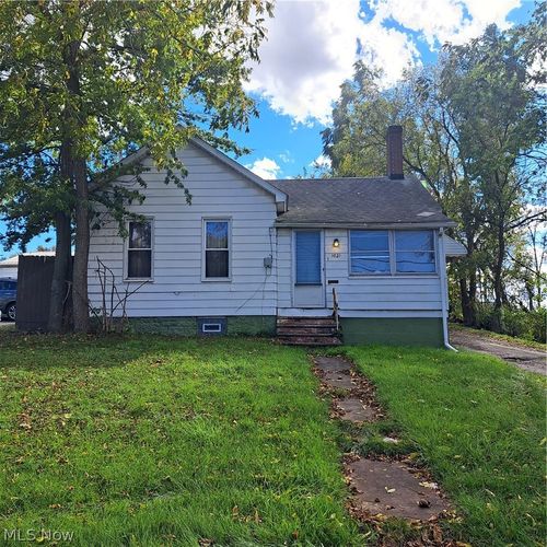1021 Oak St, Youngstown, OH, 44506-1236 | Card Image