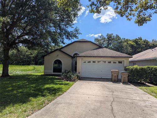 27519 Lois Dr, Tavares, FL, 32778-9634 | Card Image